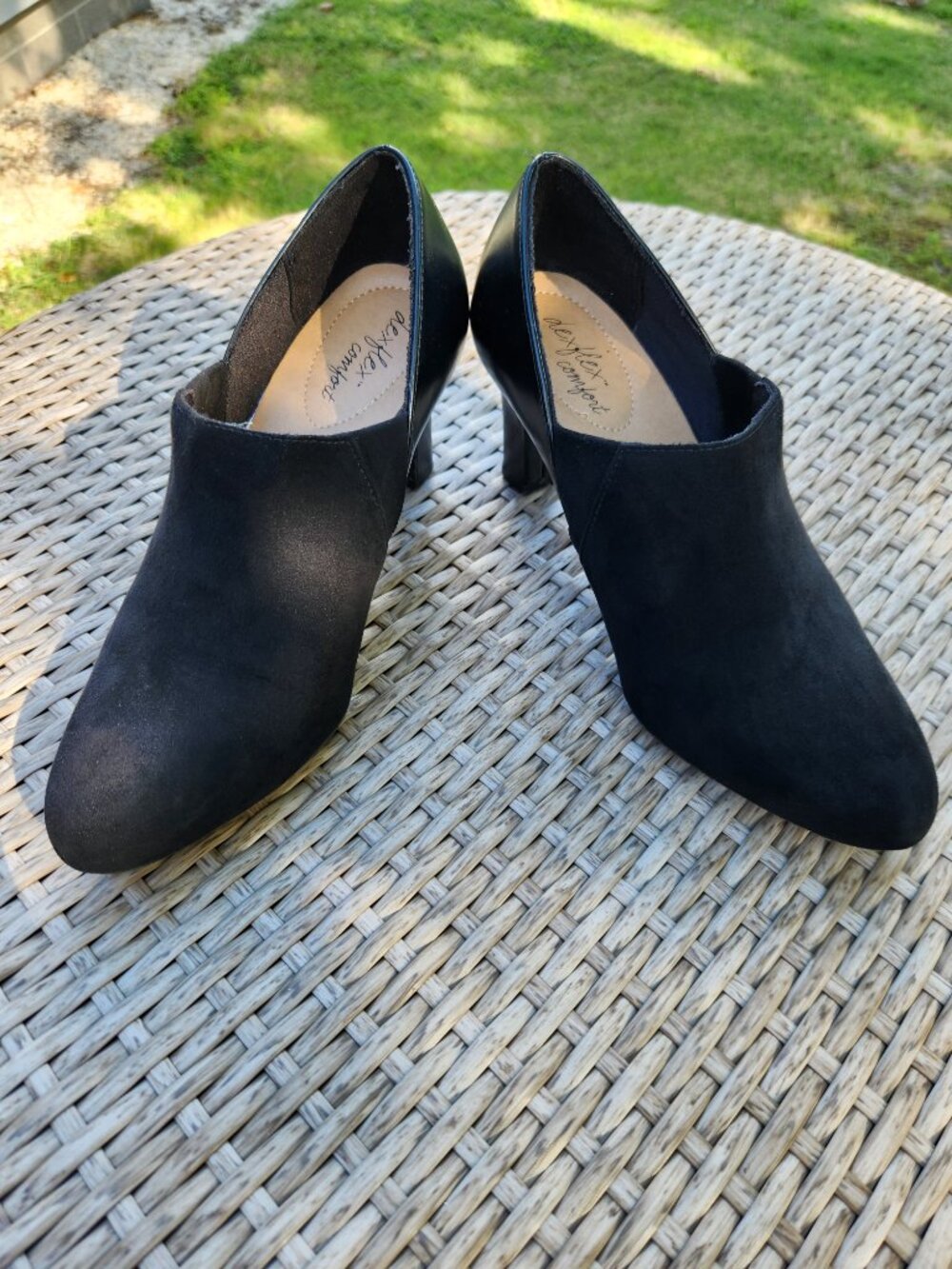 Dexflex Comfort Black Faux Suede Ankle Booties Heels Almond Toe